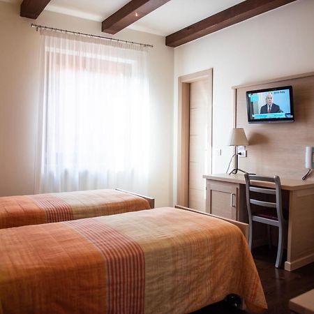 Hotel - Bar Da Natale Paesana Phòng bức ảnh